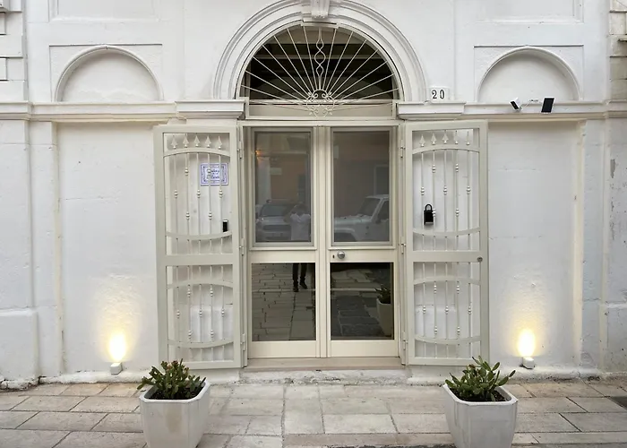 Residenza La Casetta - Casa Indipendente In Centro
